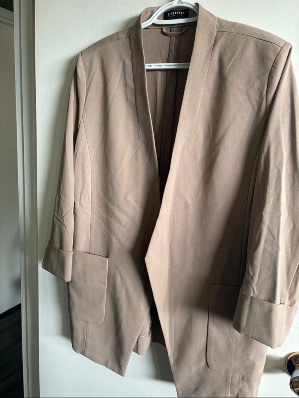 Signature reitmans size 14 PTP 20” approx